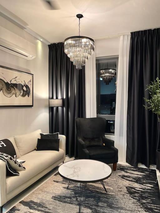 Sina Troika Residence Kota Bharu 2Br Wifi Netflix Pool المظهر الخارجي الصورة